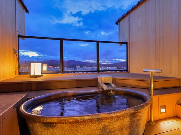 宝生閣（ほうしょうかく）