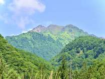 四季折々の焼岳はまさに絶景 四季折々の焼岳はまさに絶景