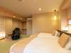 The Junior Suite 103