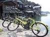 伊根の舟屋の町並みは車で通り過ぎるより自転車でゆっくり回るのがベスト！アシスト付き自転車もあります♪
