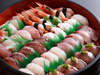 【本店】三七十鮨　前浜から水揚げされたネタは新鮮！　にぎり寿司ずら～り！！
