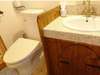 【コテージS1】フレンチアンティーク風のタイル洗面台とおトイレ