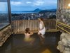 �����ނ�̌������ɍL����ʕ{�̊X���݂ƍ���R